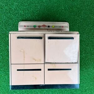 Vintage 1950s Wolverine Pink Tin Metal Toy Stove Oven Child Play Kitchen USA